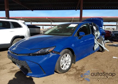 2026 Toyota Camry Le z USA, uszkodzony, nr VIN 4T1DAACK4TU220638